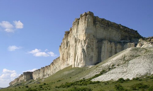Белая скала или гора Ак-Кая
