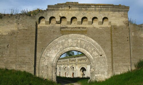 Крепость Керчь (форт Тотлебен)
